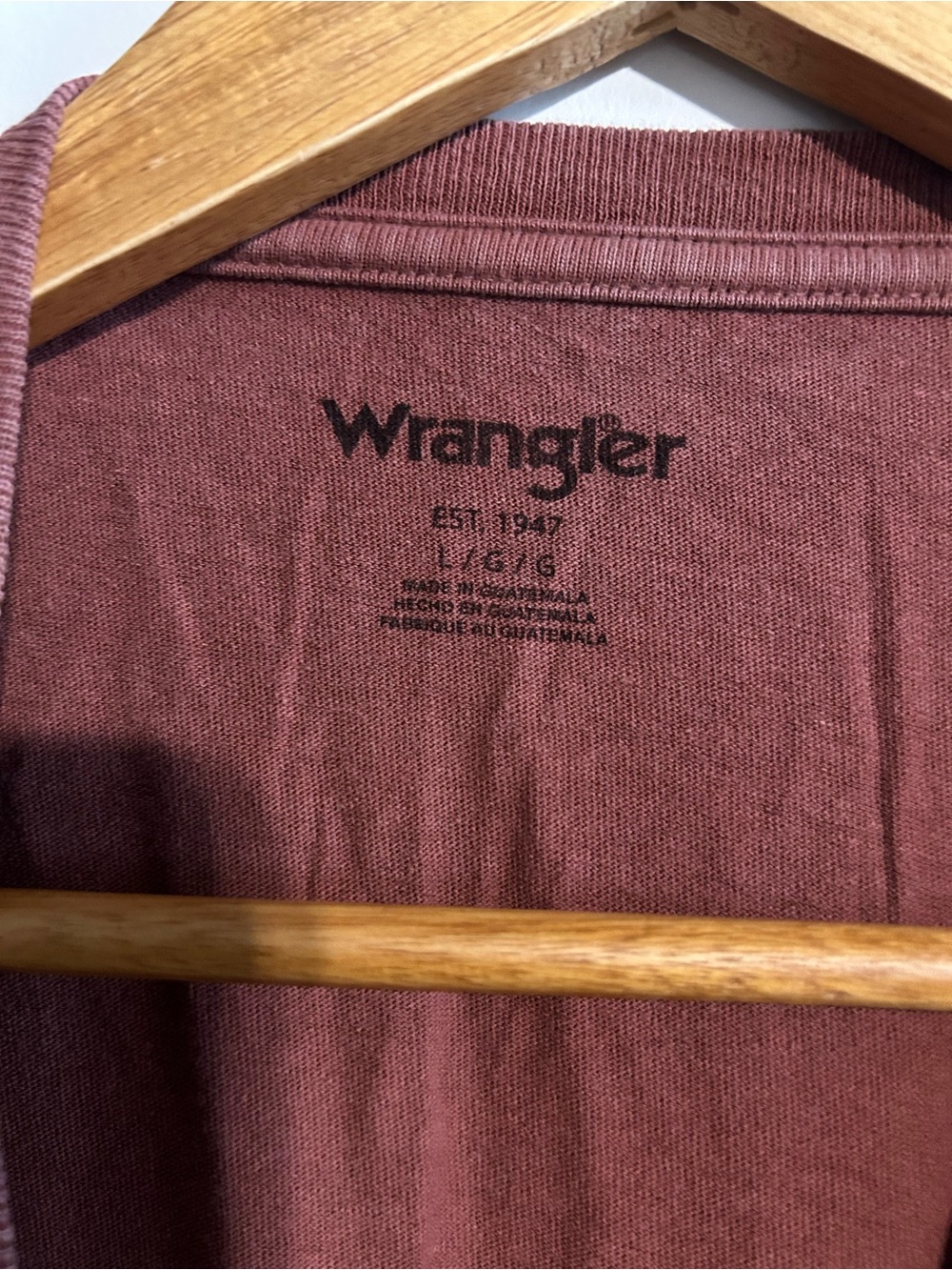 Wrangler Crew Neck Tee in Mauve Rust - Picture 2 of 2